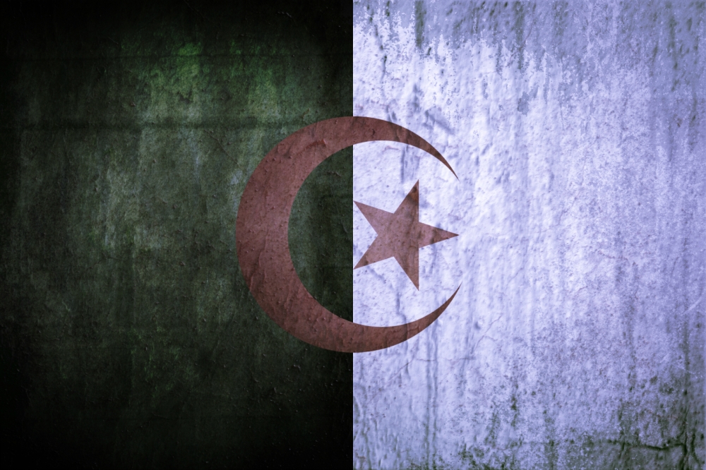 algeria_grunge_flag_psd_by_elhadibrahimi_meitu_1