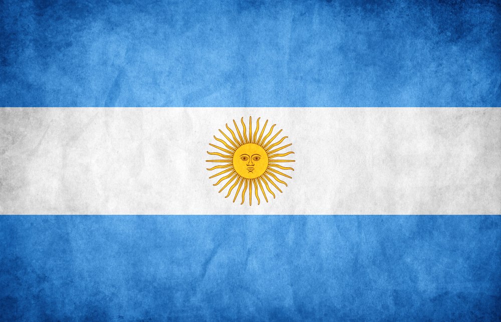 Quốc kỳ Argentina là biểu tượng đại diện cho niềm tự hào và tình yêu của người dân Argentina dành cho đất nước của họ. Với thiết kế độc đáo và đầy ý nghĩa, quốc kỳ này được thể hiện trên các băng rôn, quần áo và nhiều vật phẩm khác. Cùng chiêm ngưỡng hình ảnh quốc kỳ Argentina và tìm hiểu thêm về đất nước tuyệt đẹp này.